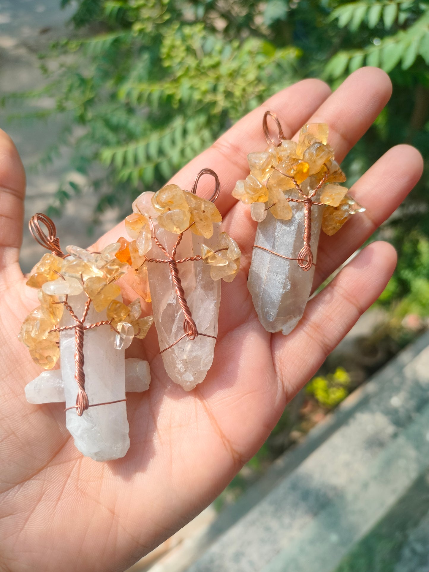 Tree of Life | Raw crystal pointer hanging - Yellow | 1 Pc