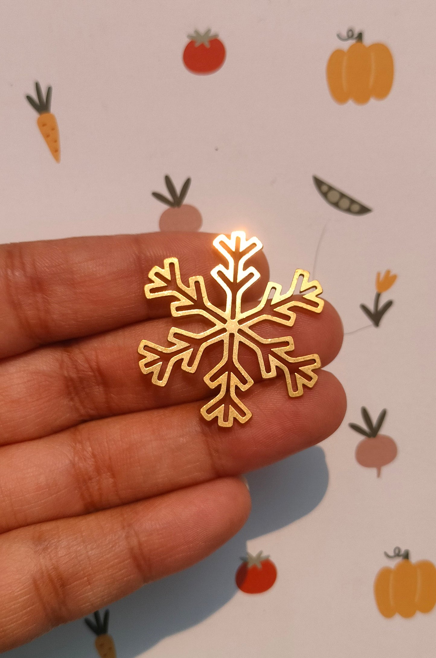 Snow Lasercut Charms, Raw Brass Snowdrop Charms, Abstract Snowflakes Charms