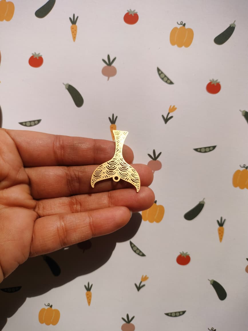 Tail Lasercut , Textured Rainbow Tail Charm, Exquisite Hollow Charm