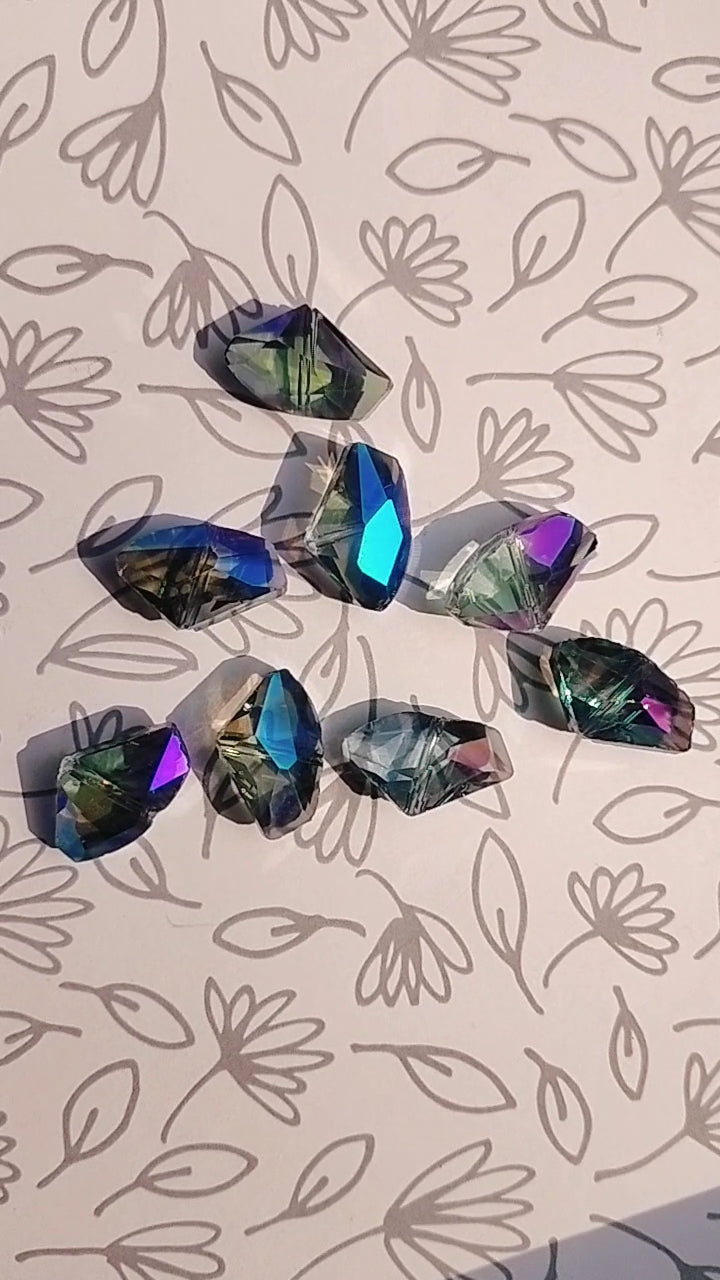 Irregular shaped Glass Crystal beads (Set of 8 beads)