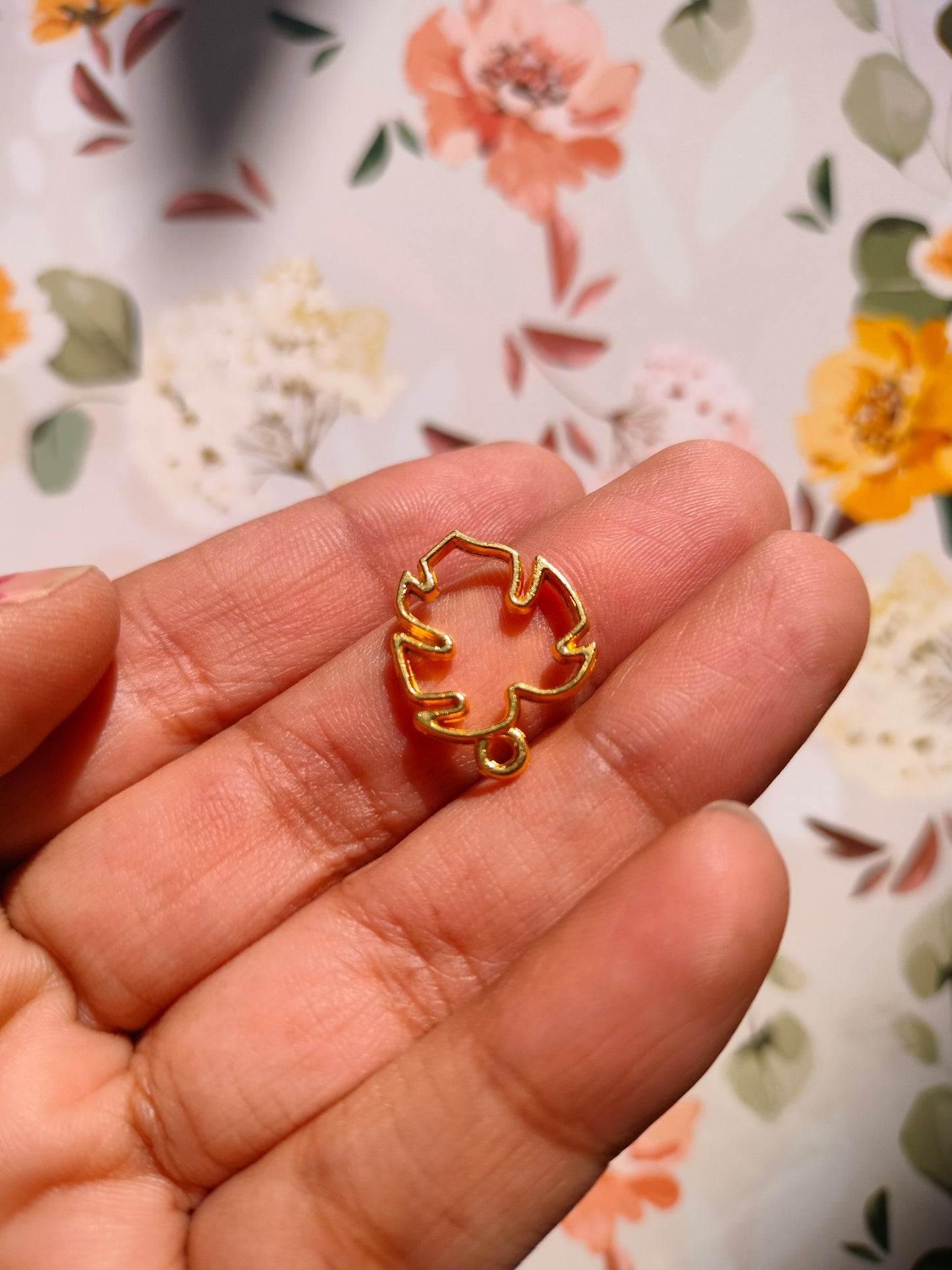 Monstera Leaf Bezel | 19*15 mm |Pendant Charm| Resin Alloy Jewelry Making